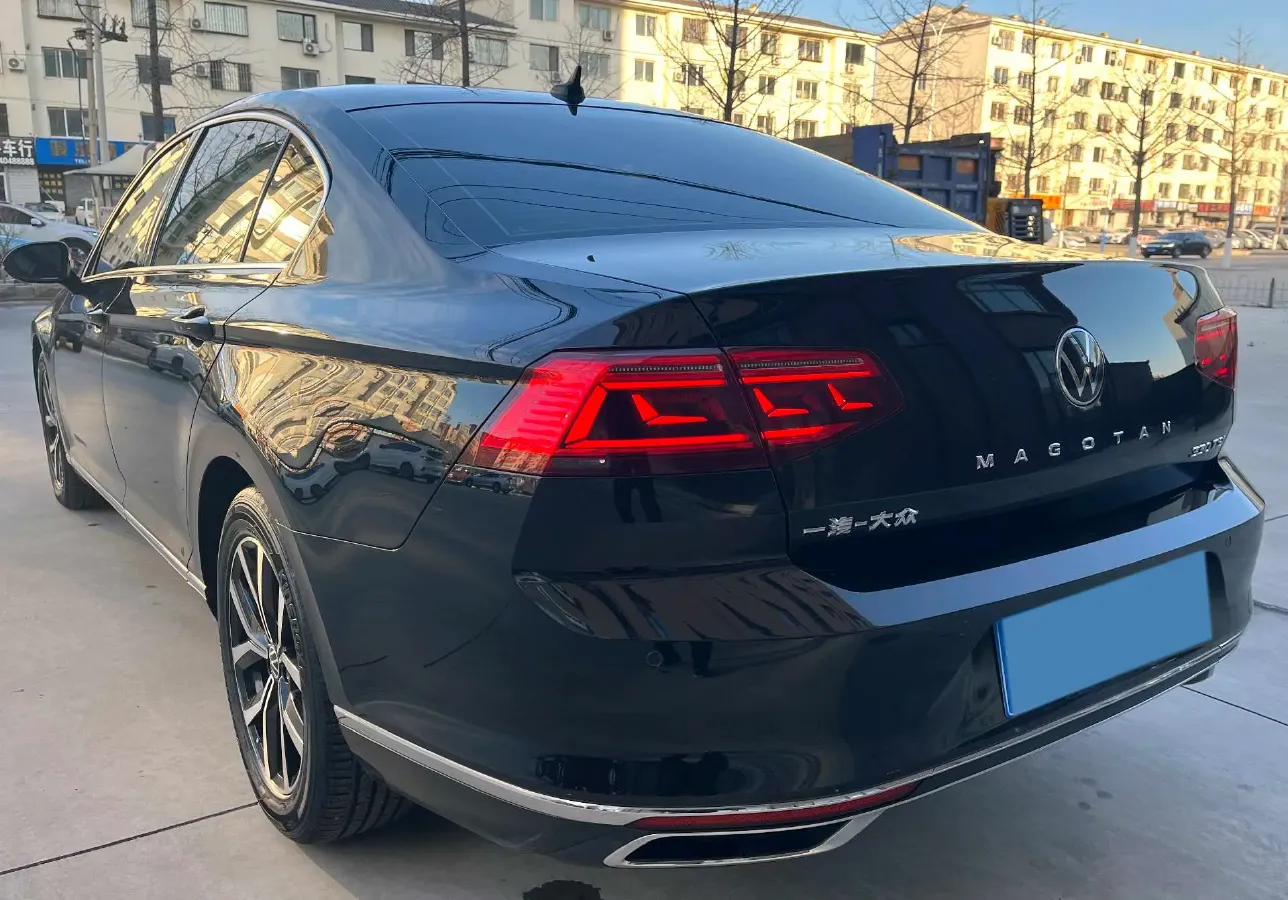 2020 Volkswagen Magotan 2.0T 186HP L4 7DCT,autocango,china used car exporter,china ev exporter,chinese used car exporter,chinese used ev exporter