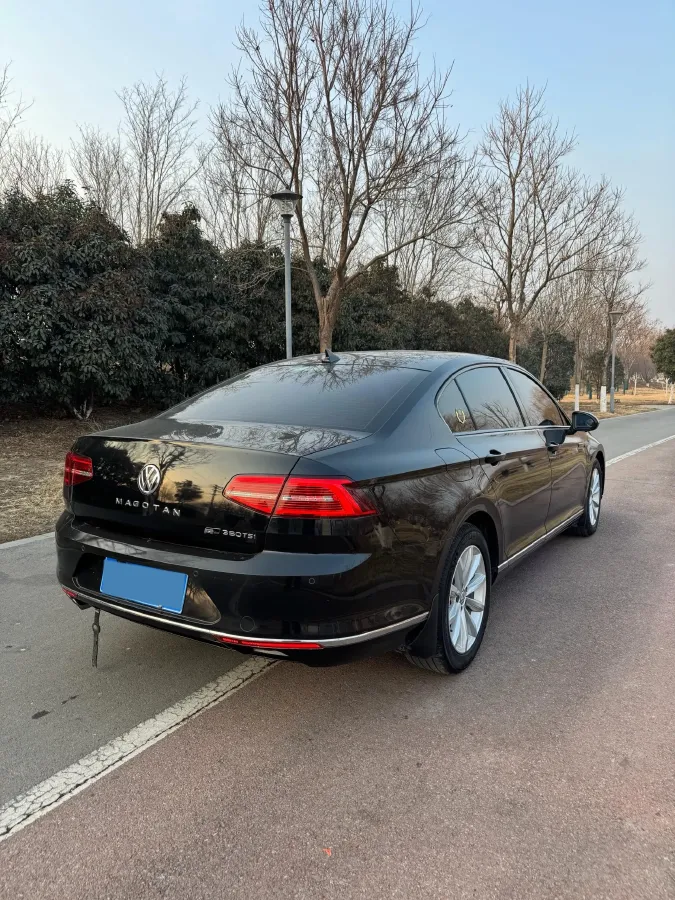 2018 Volkswagen Magotan 1.8T 180HP L4 7DCT,autocango,china used car exporter,china ev exporter,chinese used car exporter,chinese used ev exporter