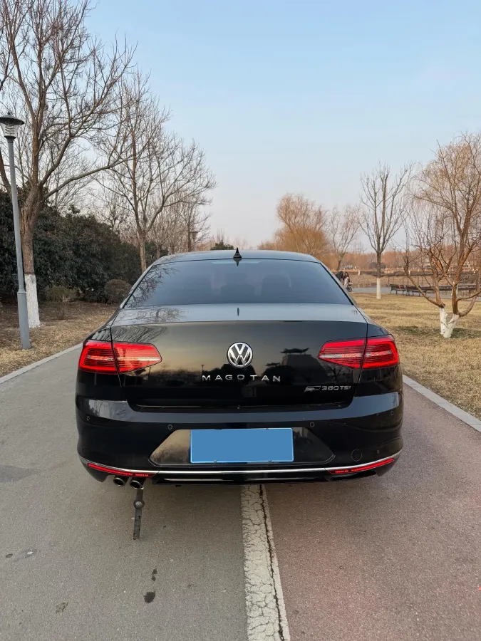 2018 Volkswagen Magotan 1.8T 180HP L4 7DCT,autocango,china used car exporter,china ev exporter,chinese used car exporter,chinese used ev exporter