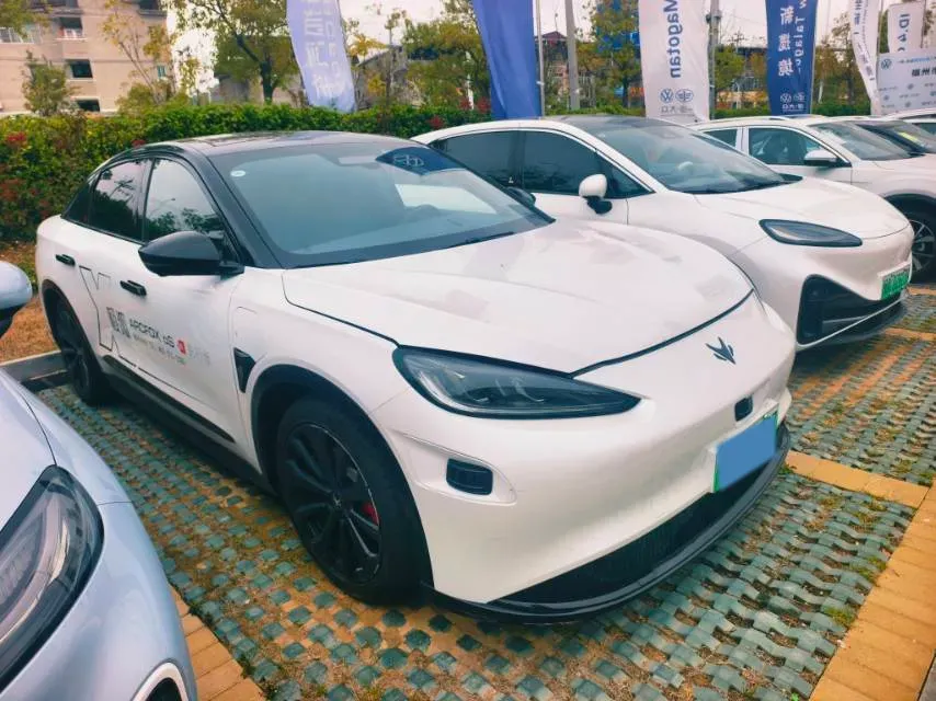 2022 ARCFOX αS BEV 74.5KWH,autocango,china used car exporter,china ev exporter,chinese used car exporter,chinese used ev exporter