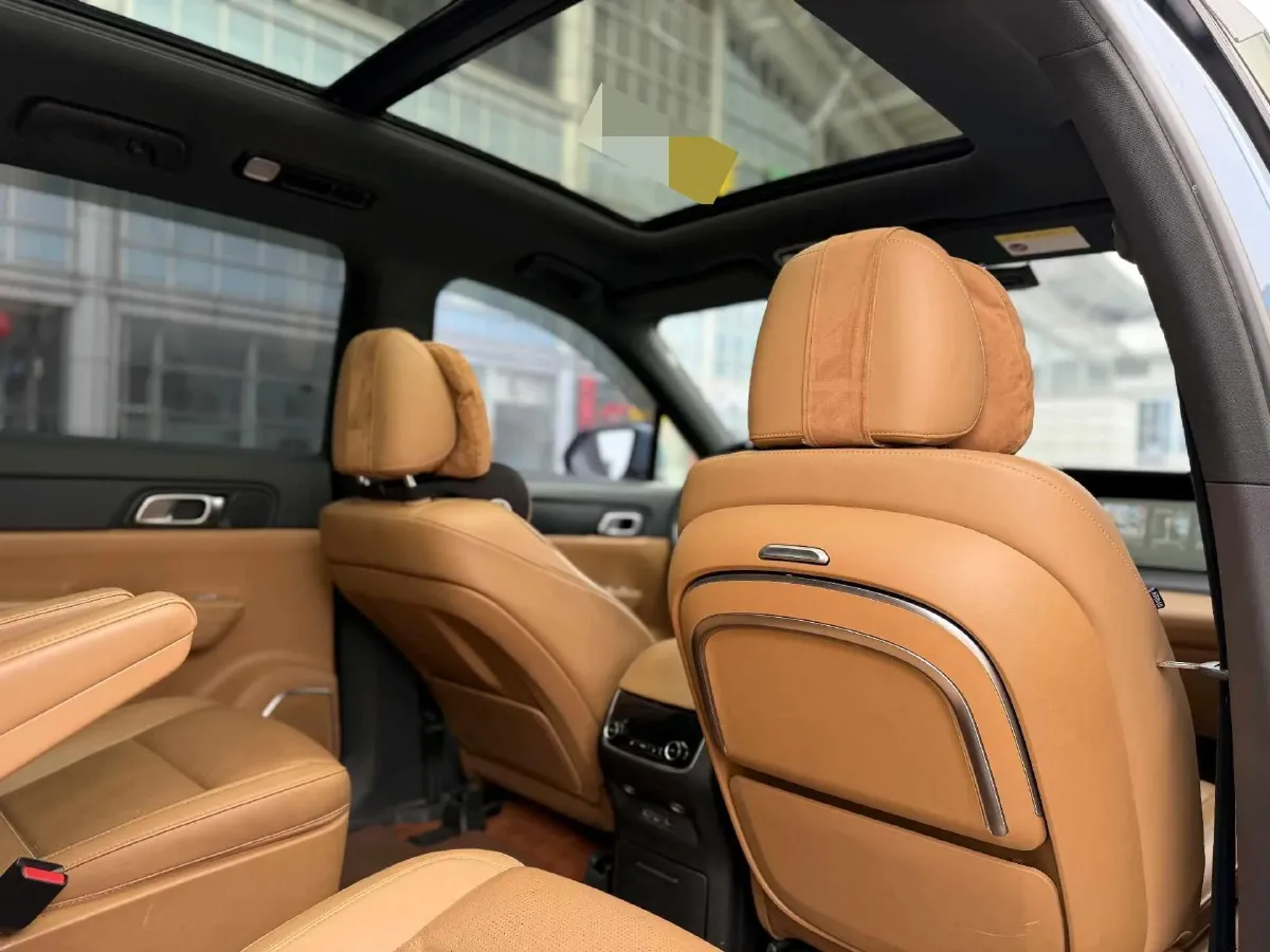 2021 Li ONE Range Extended 131HP REEV 40.5KWH,autocango,china used car exporter,china ev exporter,chinese used car exporter,chinese used ev exporter