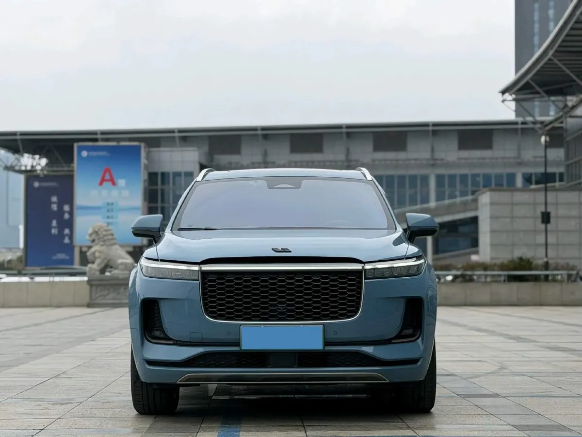 2021 Li ONE Range Extended 131HP REEV 40.5KWH,autocango,china used car exporter,china ev exporter,chinese used car exporter,chinese used ev exporter