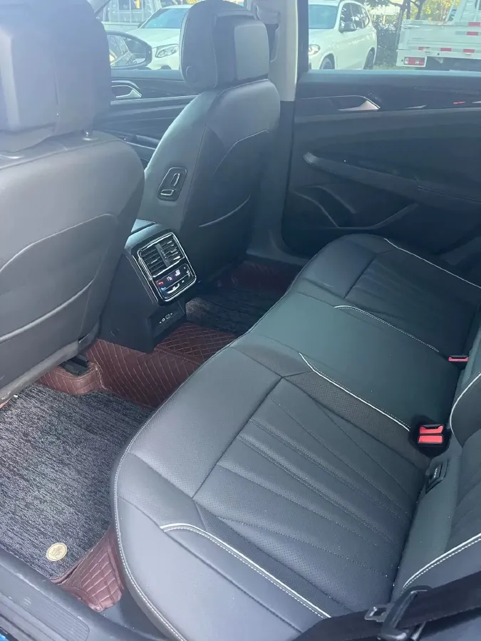 2024 Volkswagen Passat 2.0T 220HP L4 7DCT,autocango,china used car exporter,china ev exporter,chinese used car exporter,chinese used ev exporter