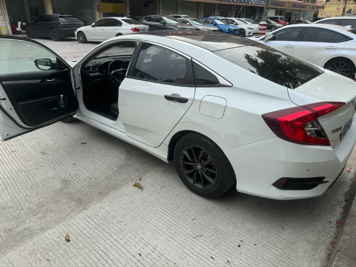 2019 Honda Civic 1.5T 177HP L4 CVT,autocango,china used car exporter,china ev exporter,chinese used car exporter,chinese used ev exporter
