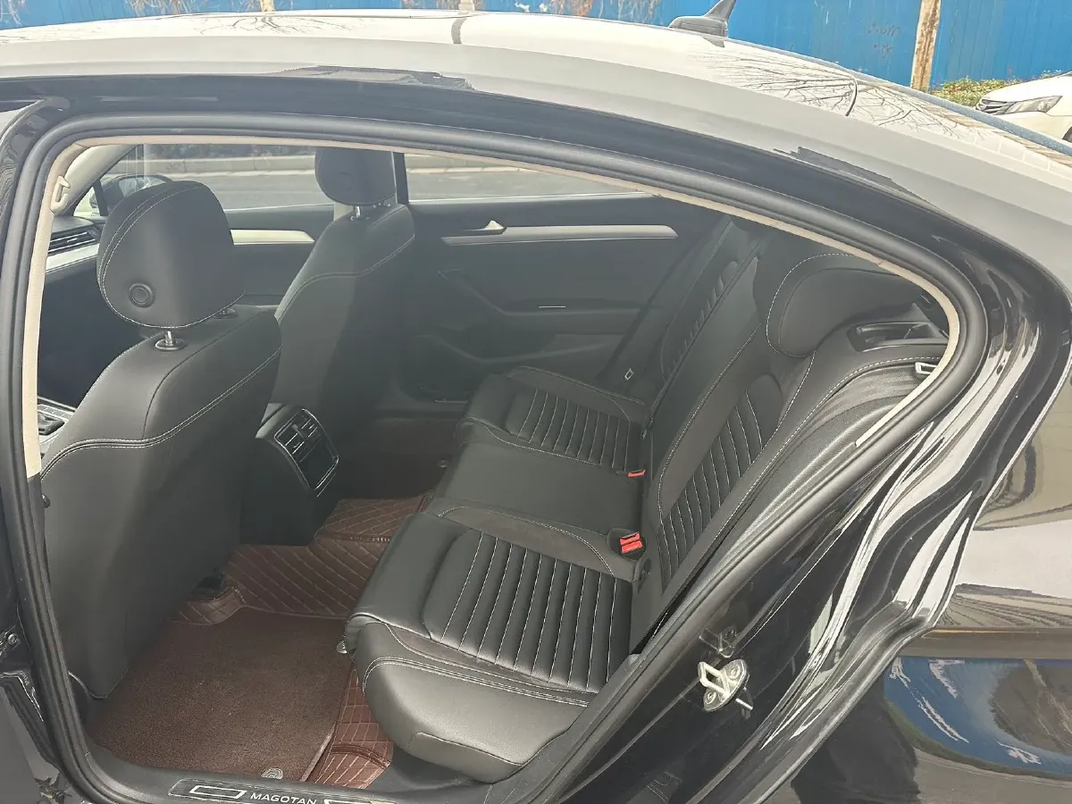 2020 Volkswagen Magotan 1.4T 150HP L4 7DCT,autocango,china used car exporter,china ev exporter,chinese used car exporter,chinese used ev exporter