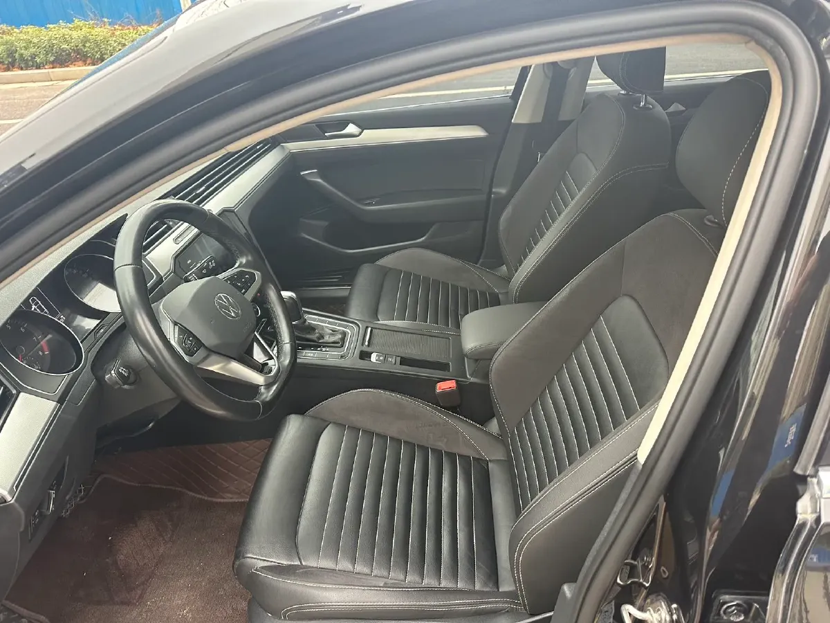 2020 Volkswagen Magotan 1.4T 150HP L4 7DCT,autocango,china used car exporter,china ev exporter,chinese used car exporter,chinese used ev exporter