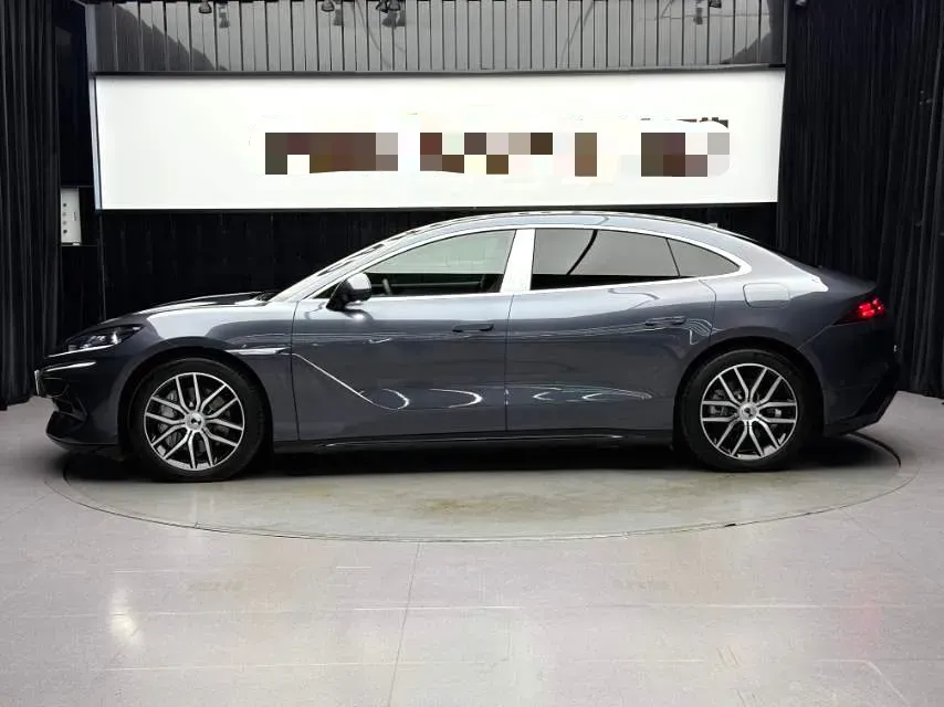 2024 Denza DenzaZ9 2.0T 207HP L4 E-CVT PHEV 38.5KWH,autocango,china used car exporter,china ev exporter,chinese used car exporter,chinese used ev exporter