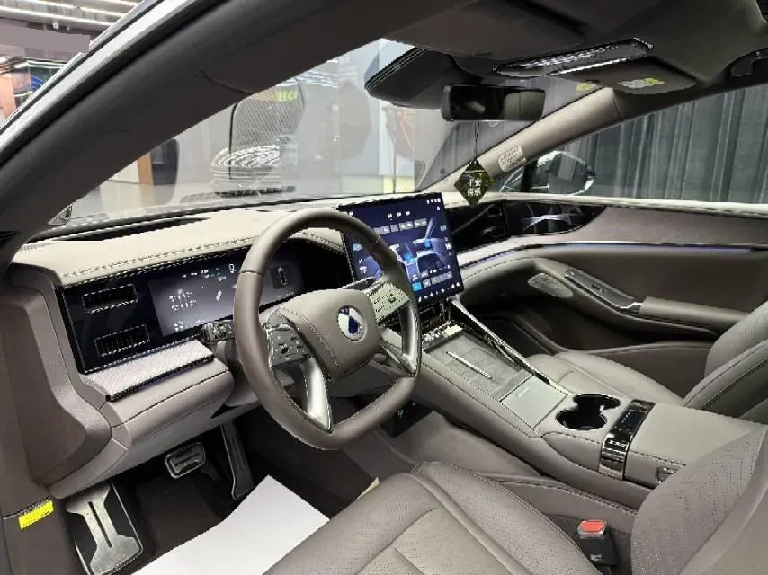 2024 Denza DenzaZ9 2.0T 207HP L4 E-CVT PHEV 38.5KWH,autocango,china used car exporter,china ev exporter,chinese used car exporter,chinese used ev exporter