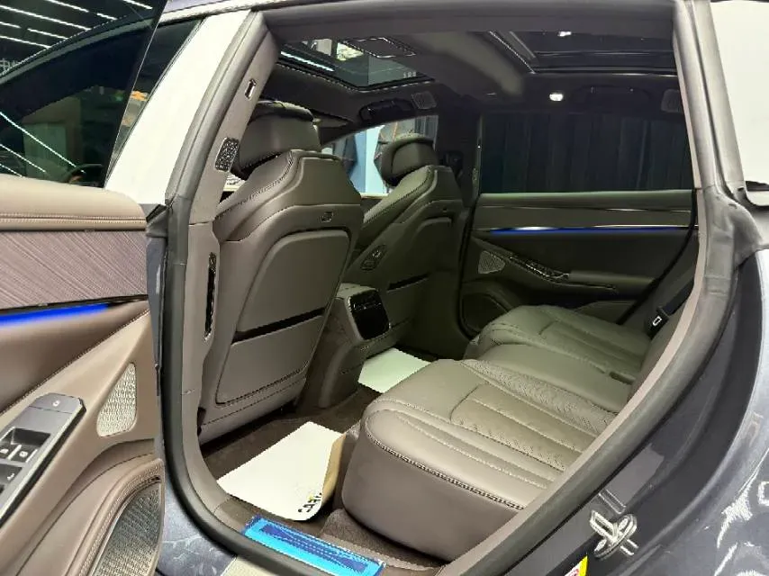 2024 Denza DenzaZ9 2.0T 207HP L4 E-CVT PHEV 38.5KWH,autocango,china used car exporter,china ev exporter,chinese used car exporter,chinese used ev exporter