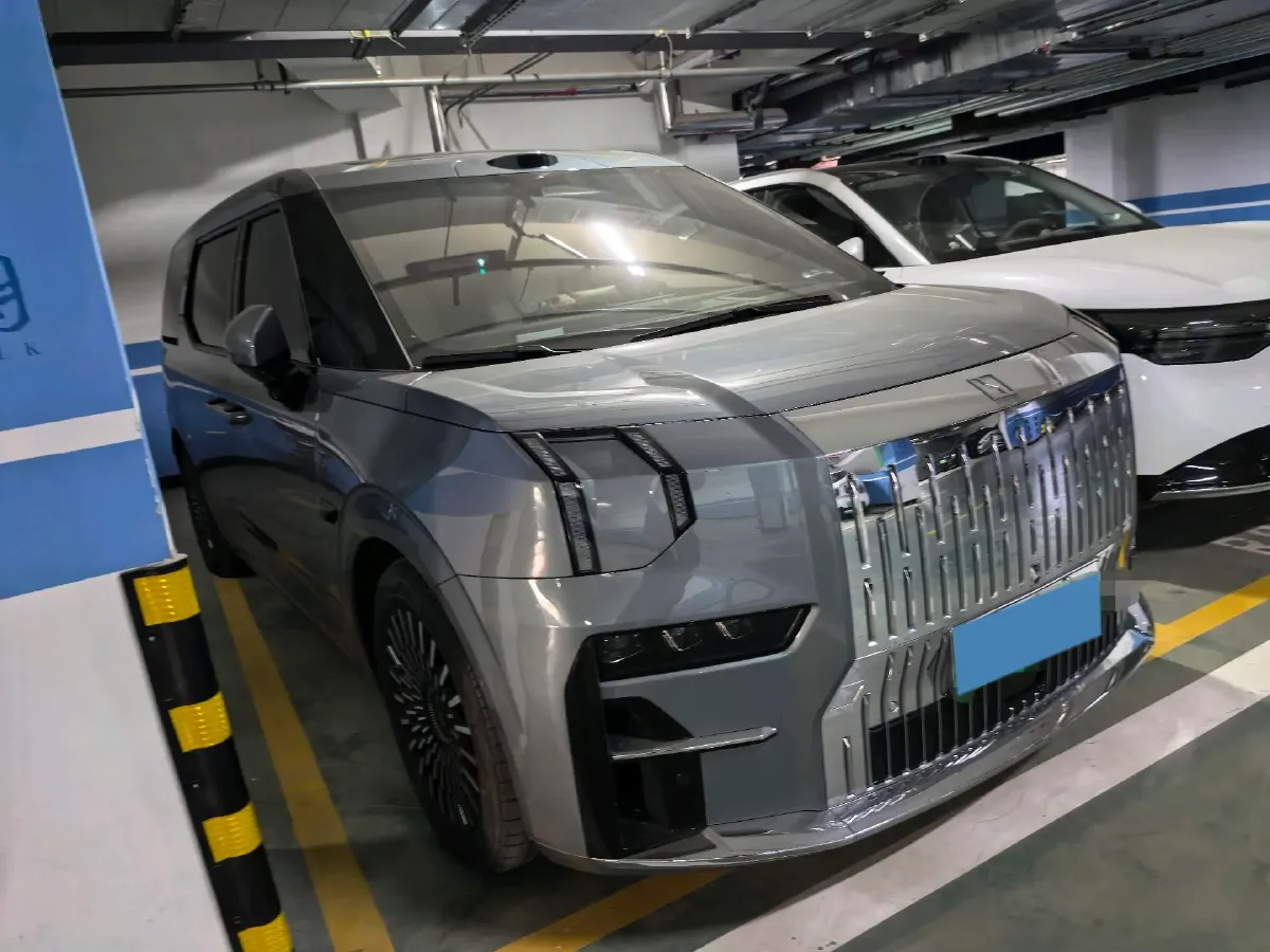 2024 Zeekr 009 BEV 108KWH,autocango,china used car exporter,china ev exporter,chinese used car exporter,chinese used ev exporter