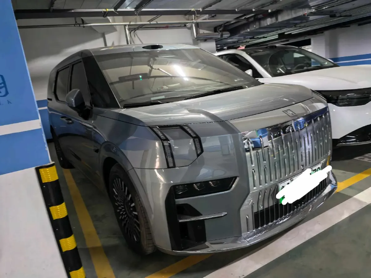 2024 Zeekr 009 BEV 108KWH,autocango,china used car exporter,china ev exporter,chinese used car exporter,chinese used ev exporter