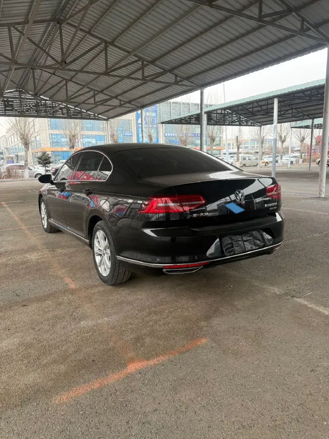 2018 Volkswagen Magotan 1.8T 180HP L4 7DCT,autocango,china used car exporter,china ev exporter,chinese used car exporter,chinese used ev exporter