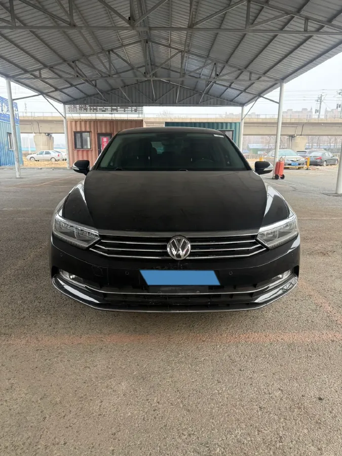 2018 Volkswagen Magotan 1.8T 180HP L4 7DCT,autocango,china used car exporter,china ev exporter,chinese used car exporter,chinese used ev exporter
