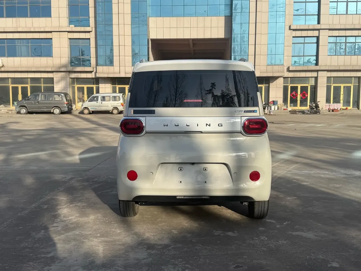 2024 WuLing HongGuang MINI EV BEV 17.3KWH,autocango,china used car exporter,china ev exporter,chinese used car exporter,chinese used ev exporter