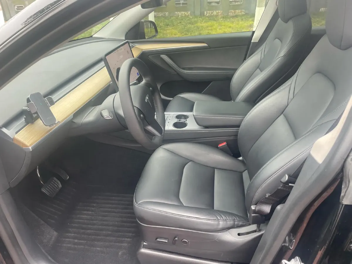 2022 Tesla Model Y BEV 60KWH,autocango,china used car exporter,china ev exporter,chinese used car exporter,chinese used ev exporter