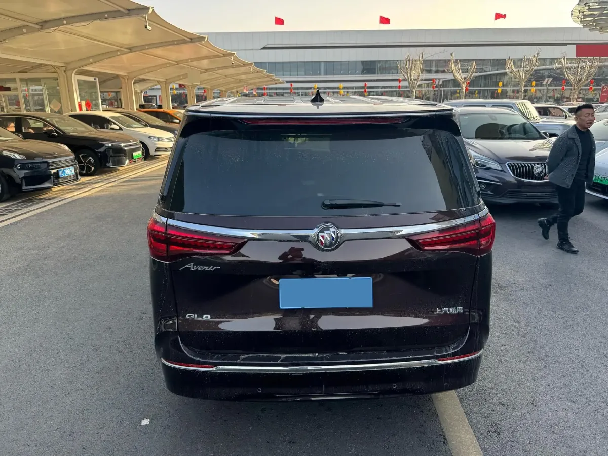 2020 Buick GL8 2.0T 237HP L4 9AT,autocango,china used car exporter,china ev exporter,chinese used car exporter,chinese used ev exporter