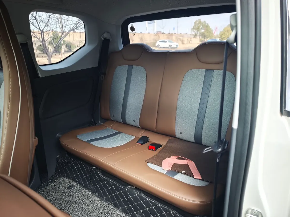 2022 WuLing HongGuang MINI EV BEV 17.3KWH,autocango,china used car exporter,china ev exporter,chinese used car exporter,chinese used ev exporter