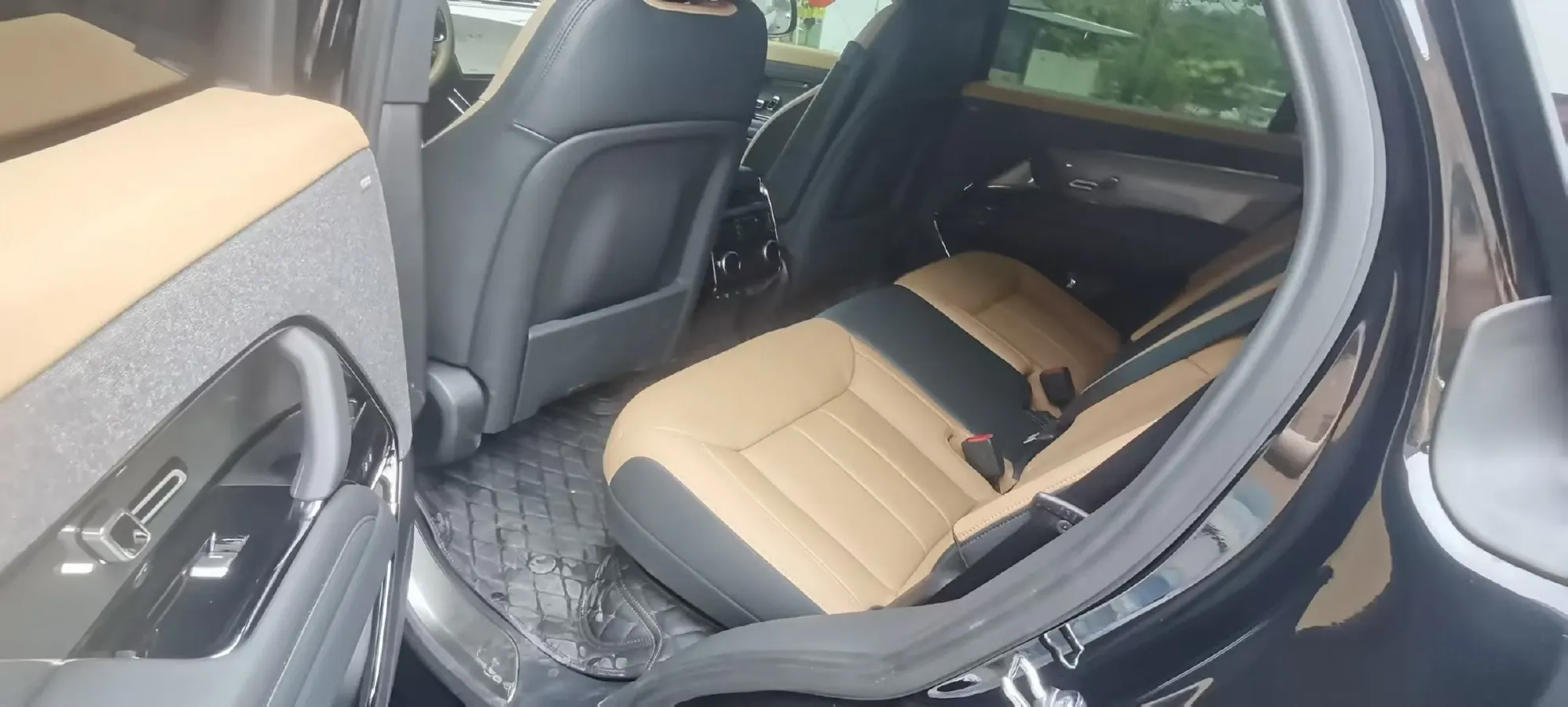 2024 Land Rover Range Rover Sport 3.0T 400HP L6 8AT,autocango,china used car exporter,china ev exporter,chinese used car exporter,chinese used ev exporter