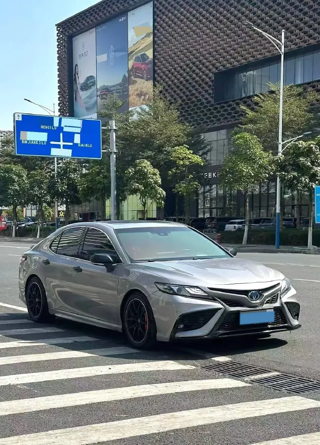 2023 Toyota Camry 2.5L 178HP L4 E-CVT Hybrid,autocango,china used car exporter,china ev exporter,chinese used car exporter,chinese used ev exporter