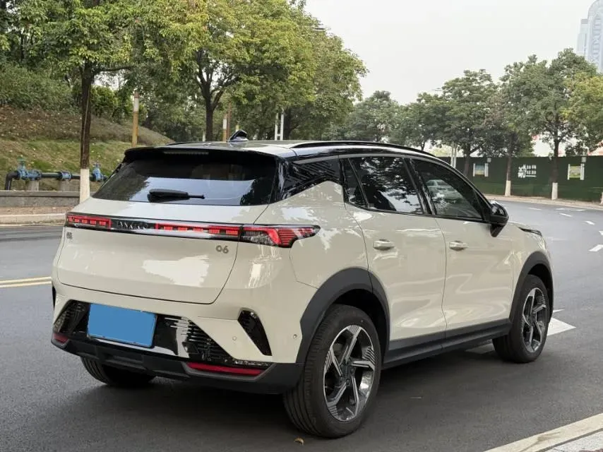 2025 LYNK&CO 06 1.5T 181HP L4 7DCT,autocango,china used car exporter,china ev exporter,chinese used car exporter,chinese used ev exporter