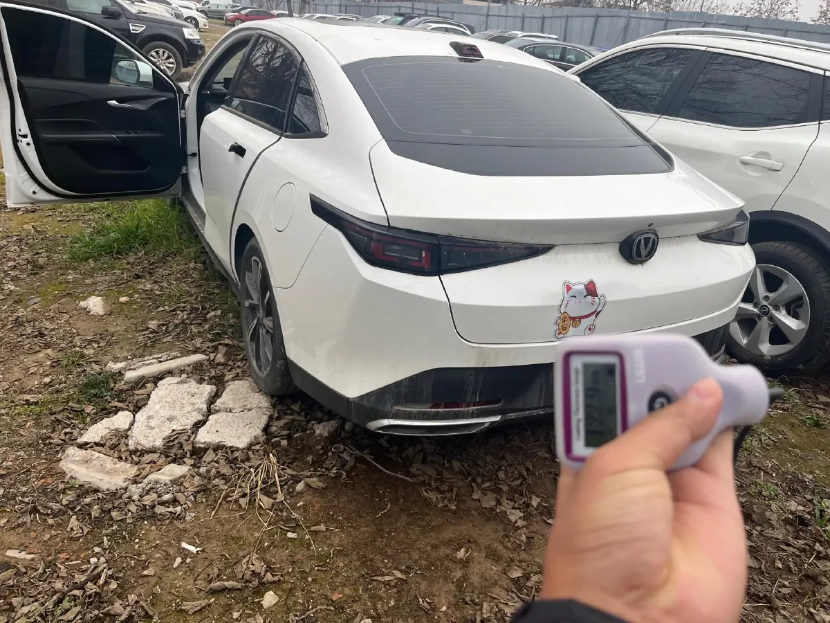 2023 ChangAn Oshan Z6 1.5T 188HP L4 7DCT,autocango,china used car exporter,china ev exporter,chinese used car exporter,chinese used ev exporter