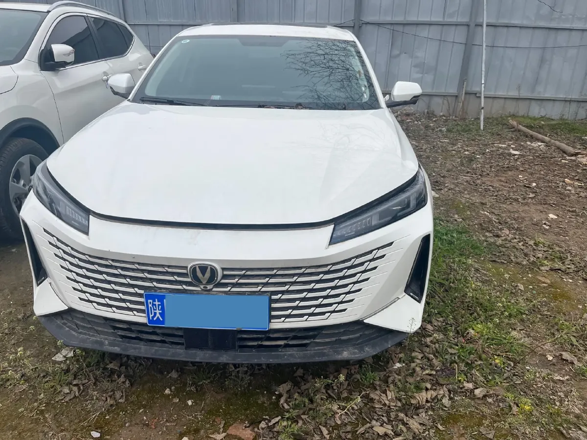 2023 ChangAn Oshan Z6 1.5T 188HP L4 7DCT,autocango,china used car exporter,china ev exporter,chinese used car exporter,chinese used ev exporter