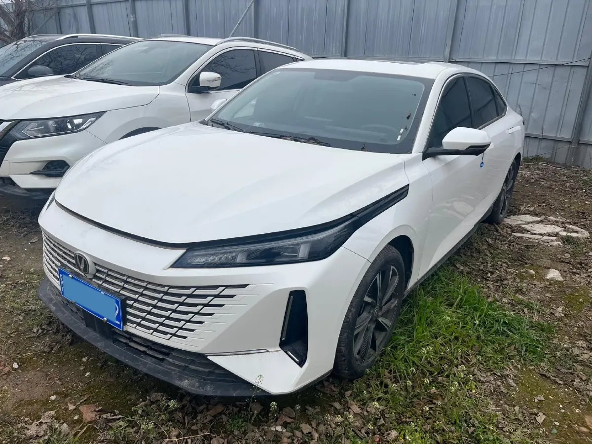 2023 ChangAn Oshan Z6 1.5T 188HP L4 7DCT,autocango,china used car exporter,china ev exporter,chinese used car exporter,chinese used ev exporter