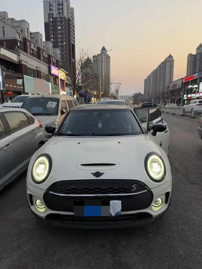 2023 MINI CLUBMAN 2.0T 192HP L4 7DCT,autocango,china used car exporter,china ev exporter,chinese used car exporter,chinese used ev exporter