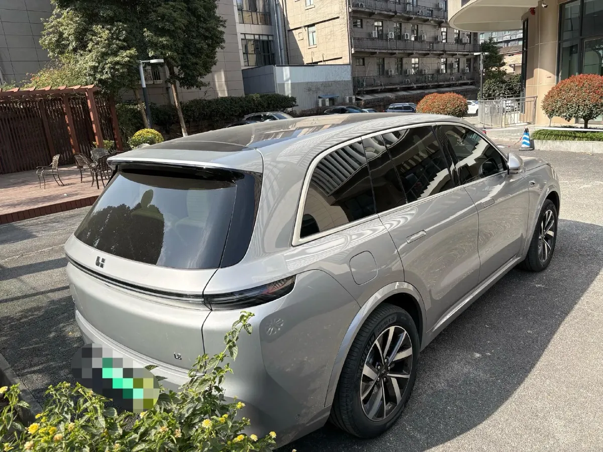 2023 Li L8 Range Extended 154HP REEV 40.9KWH,autocango,china used car exporter,china ev exporter,chinese used car exporter,chinese used ev exporter