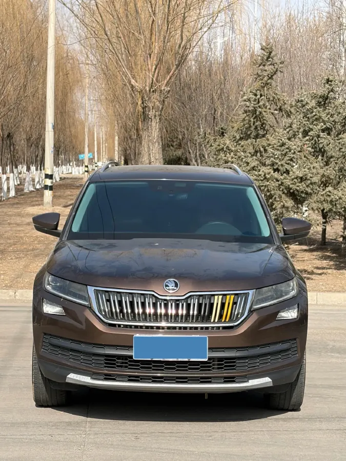 2018 Skoda Kodiak 2.0T 186HP L4 7DCT,autocango,china used car exporter,china ev exporter,chinese used car exporter,chinese used ev exporter