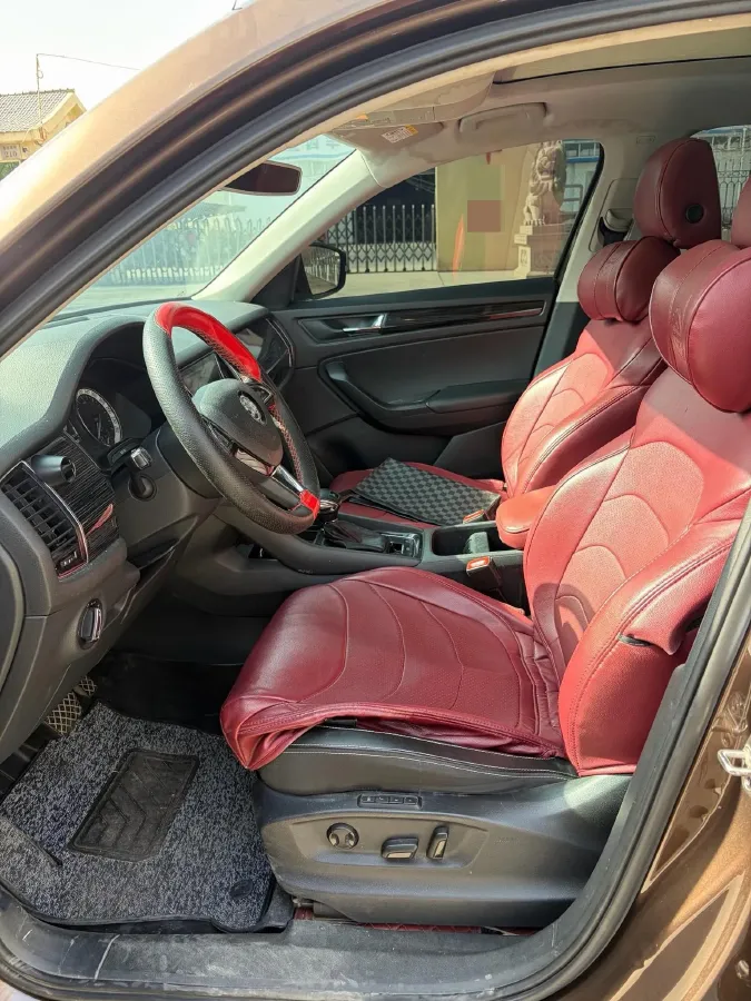 2018 Skoda Kodiak 2.0T 186HP L4 7DCT,autocango,china used car exporter,china ev exporter,chinese used car exporter,chinese used ev exporter