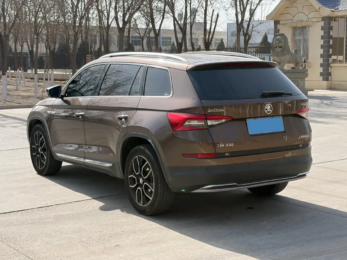 2018 Skoda Kodiak 2.0T 186HP L4 7DCT,autocango,china used car exporter,china ev exporter,chinese used car exporter,chinese used ev exporter