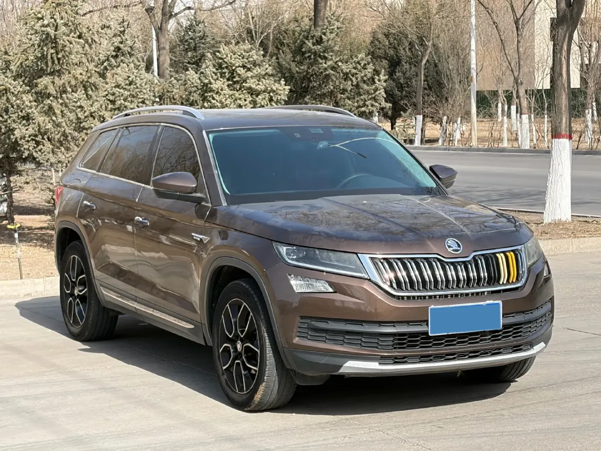 2018 Skoda Kodiak 2.0T 186HP L4 7DCT,autocango,china used car exporter,china ev exporter,chinese used car exporter,chinese used ev exporter