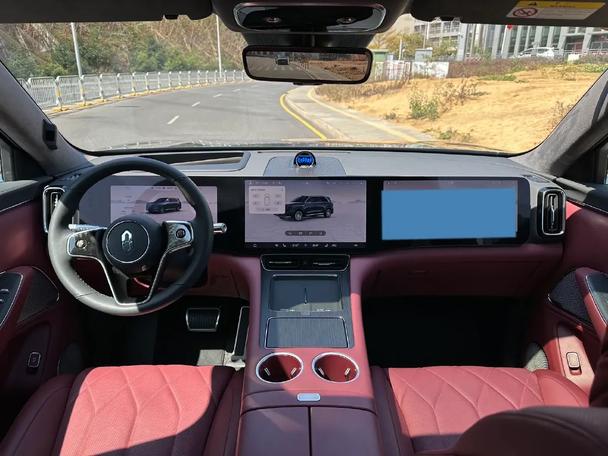 2025 AITO AITO M8 REEV 160HP REEV 53.4KWH,autocango,china used car exporter,china ev exporter,chinese used car exporter,chinese used ev exporter