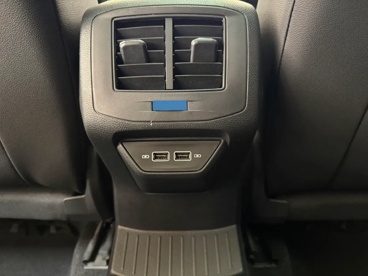 2022 Volkswagen T-Roc 1.4T 150HP L4 7DCT,autocango,china used car exporter,china ev exporter,chinese used car exporter,chinese used ev exporter