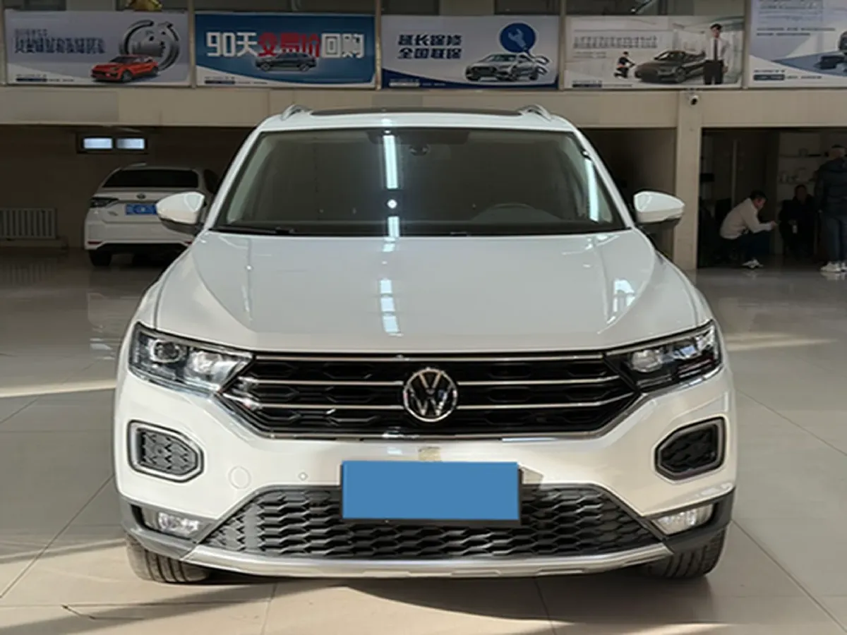 2022 Volkswagen T-Roc 1.4T 150HP L4 7DCT,autocango,china used car exporter,china ev exporter,chinese used car exporter,chinese used ev exporter
