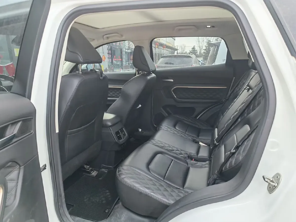 2020 Haval H6 1.5T 169HP L4 7DCT,autocango,china used car exporter,china ev exporter,chinese used car exporter,chinese used ev exporter