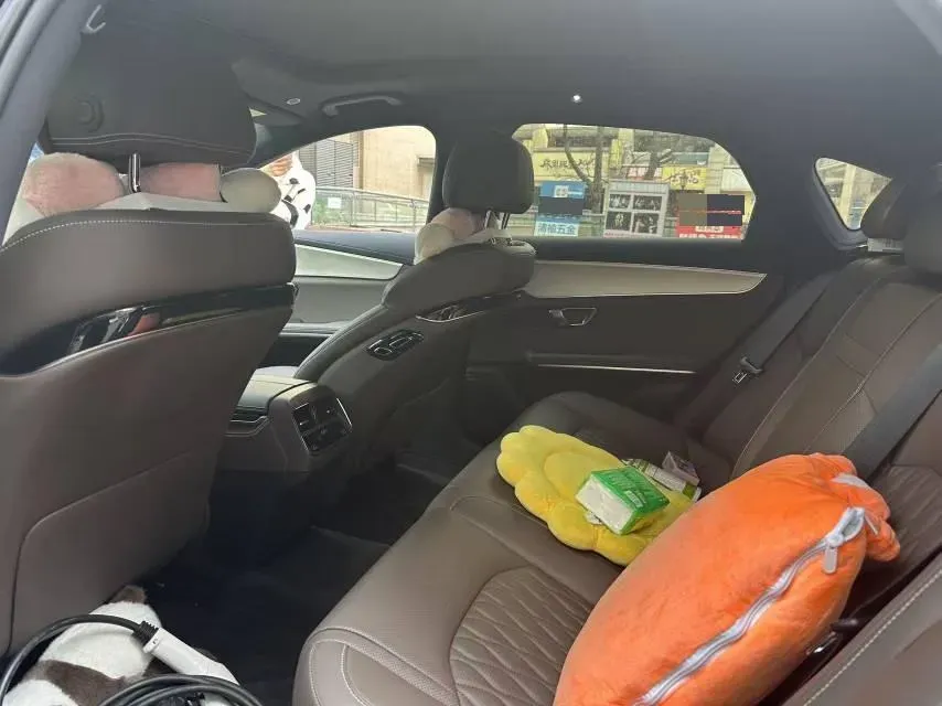 2025 BYD Han 1.5T 156HP L4 E-CVT PHEV,autocango,china used car exporter,china ev exporter,chinese used car exporter,chinese used ev exporter