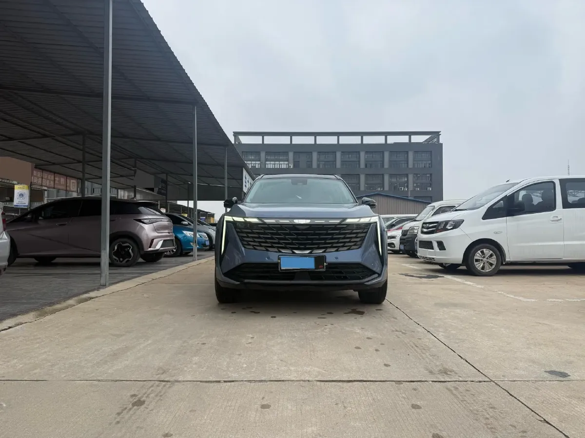 2023 Geely StarRay 2.0T 218HP L4 7DCT,autocango,china used car exporter,china ev exporter,chinese used car exporter,chinese used ev exporter