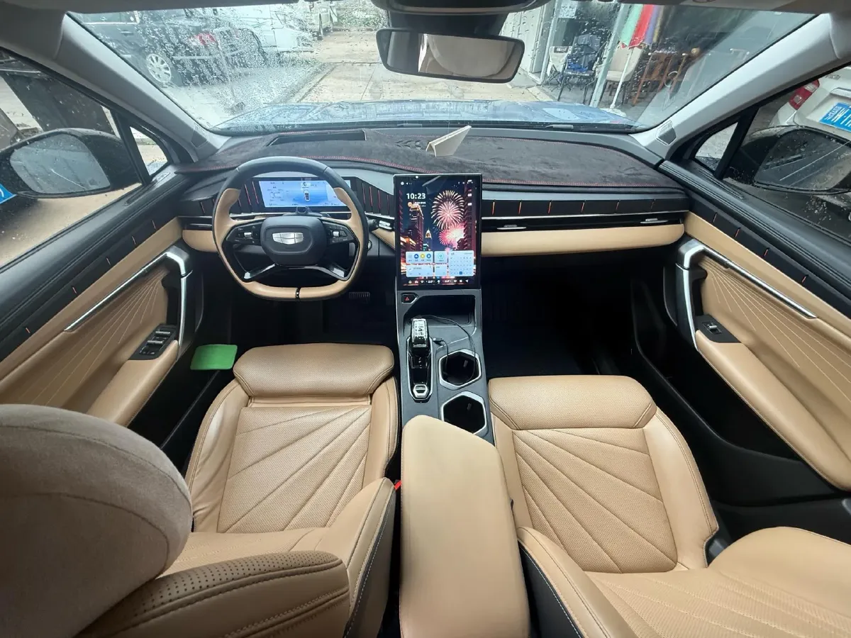 2023 Geely StarRay 2.0T 218HP L4 7DCT,autocango,china used car exporter,china ev exporter,chinese used car exporter,chinese used ev exporter