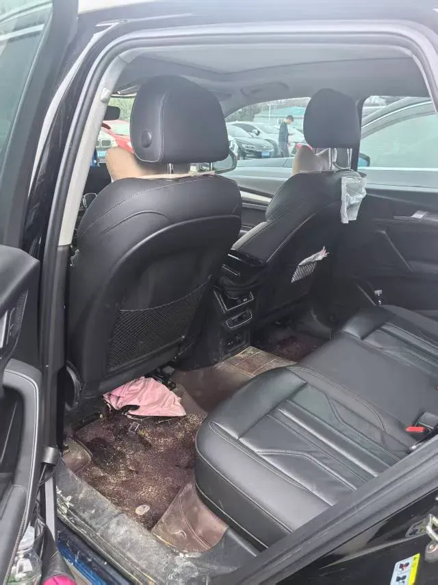 2022 Audi Q5L 2.0T 252HP L4 7DCT,autocango,china used car exporter,china ev exporter,chinese used car exporter,chinese used ev exporter