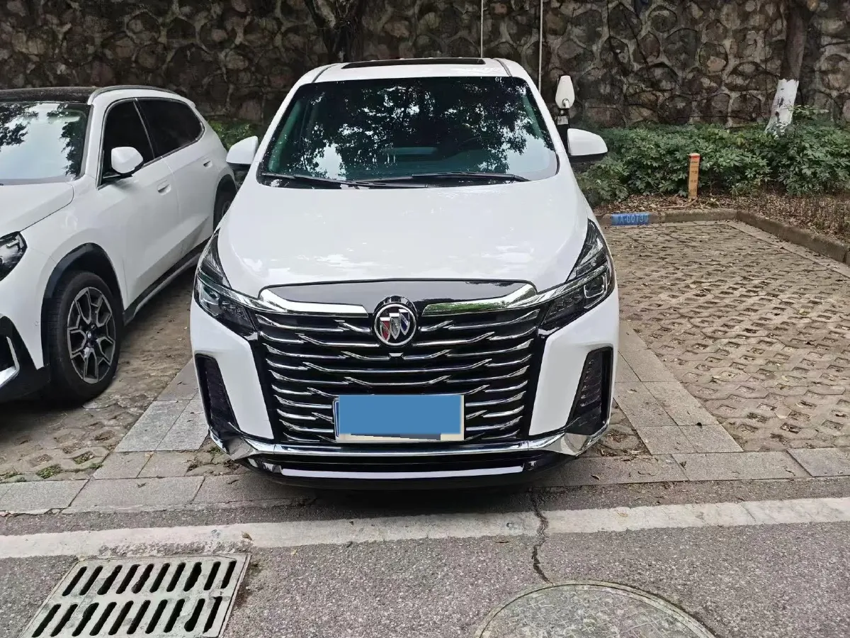 2023 Buick GL8 2.0T 237HP L4 9AT,autocango,china used car exporter,china ev exporter,chinese used car exporter,chinese used ev exporter