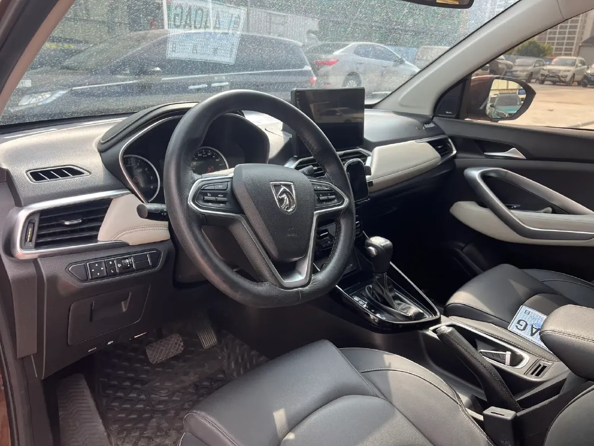 2019 BaoJun 530 1.5T 151HP L4 CVT,autocango,china used car exporter,china ev exporter,chinese used car exporter,chinese used ev exporter