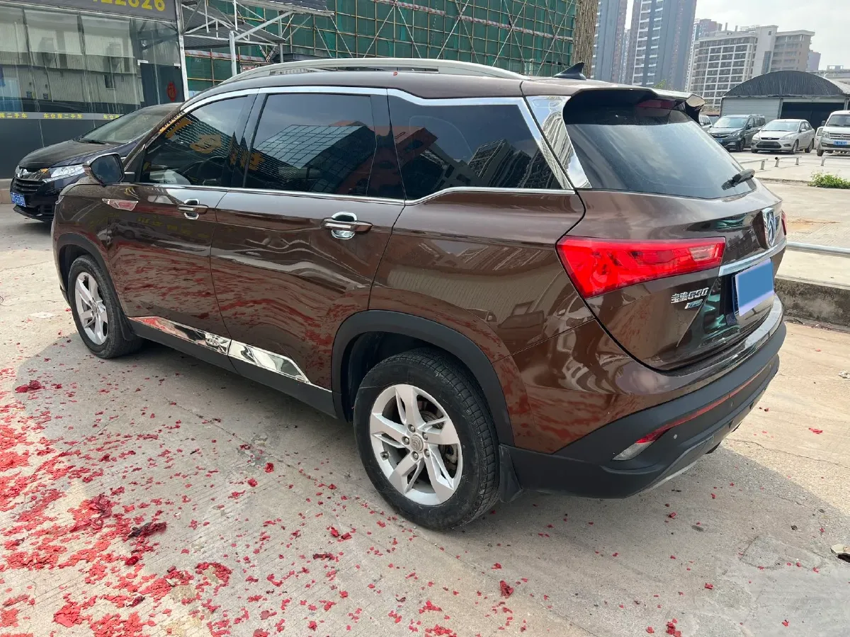 2019 BaoJun 530 1.5T 151HP L4 CVT,autocango,china used car exporter,china ev exporter,chinese used car exporter,chinese used ev exporter