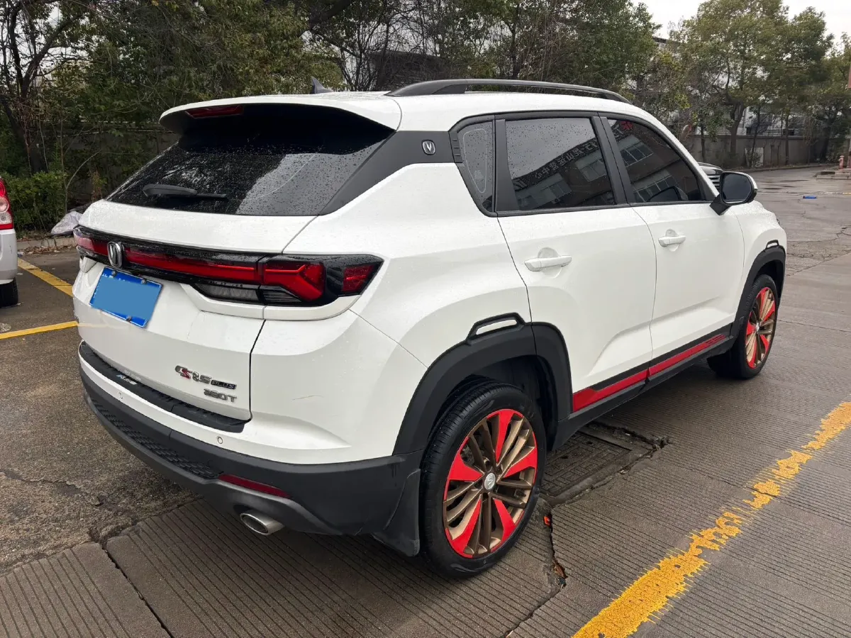 2021 ChangAn CS35 Plus 1.4T 160HP L4 7DCT,autocango,china used car exporter,china ev exporter,chinese used car exporter,chinese used ev exporter