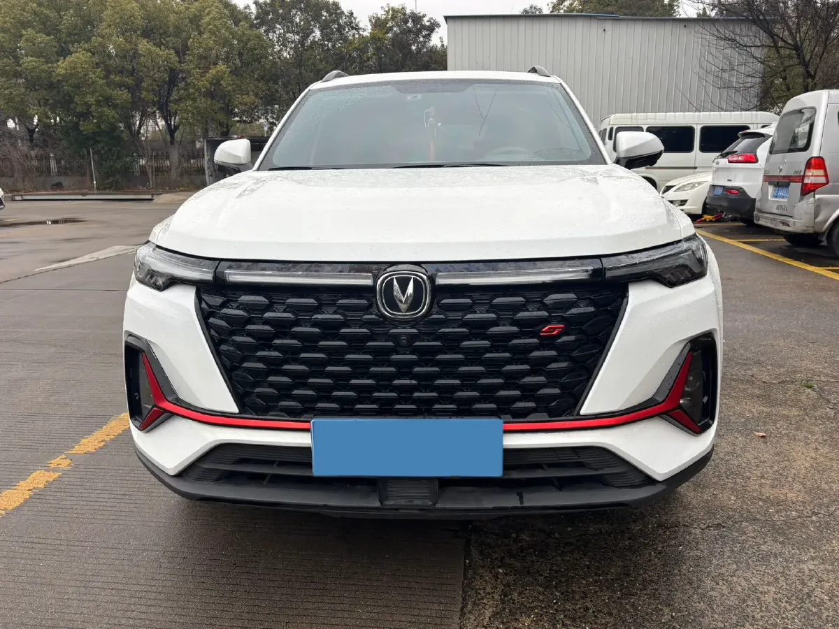2021 ChangAn CS35 Plus 1.4T 160HP L4 7DCT,autocango,china used car exporter,china ev exporter,chinese used car exporter,chinese used ev exporter