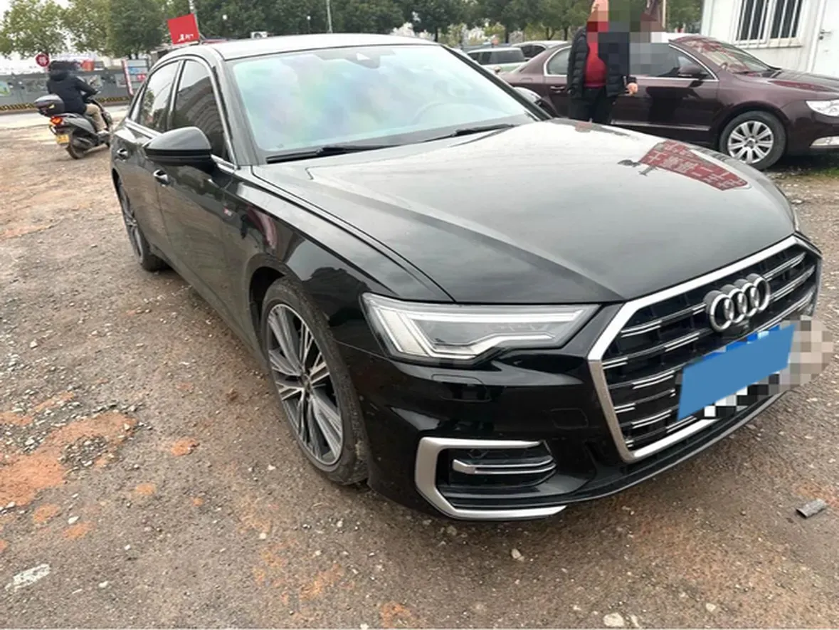 2023 Audi A6L 2.0T 245HP L4 7DCT,autocango,china used car exporter,china ev exporter,chinese used car exporter,chinese used ev exporter