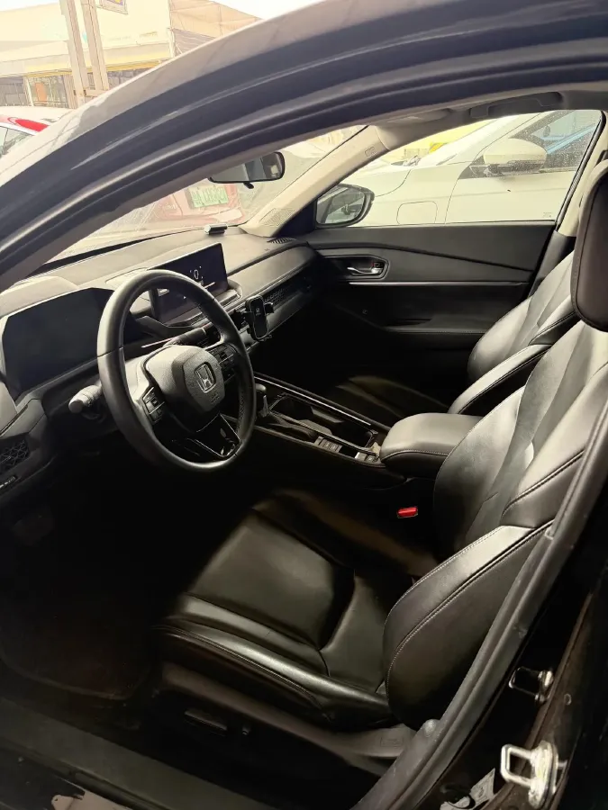 2025 Honda Accord 1.5T 192HP L4 CVT,autocango,china used car exporter,china ev exporter,chinese used car exporter,chinese used ev exporter