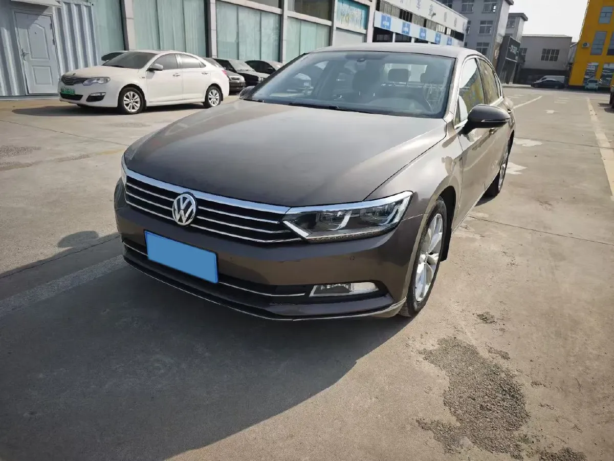 2018 Volkswagen Magotan 1.8T 180HP L4 7DCT,autocango,china used car exporter,china ev exporter,chinese used car exporter,chinese used ev exporter