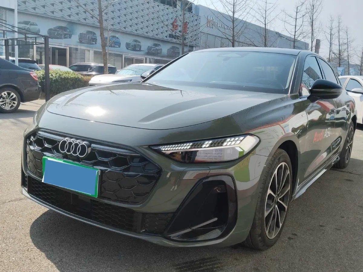 2026 Audi A5L 2.0T 204HP L4 7DCT,autocango,china used car exporter,china ev exporter,chinese used car exporter,chinese used ev exporter
